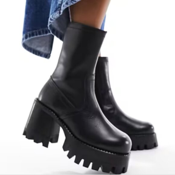 ASOS Black Ankle Boots - Picture 2 of 7